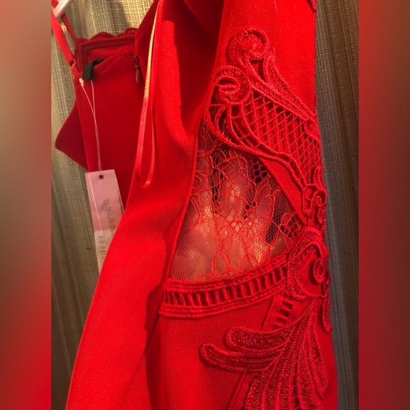 Lipsy London Red bodycon dress - Picture 4 of 5